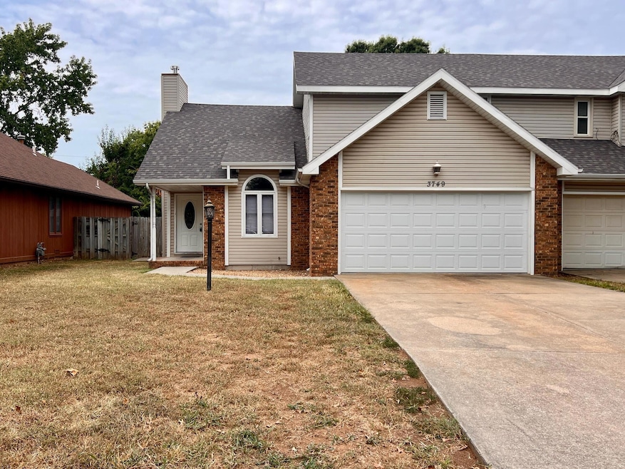 3749 N Pickwick Ave, Springfield, MO 65803 - photo 1