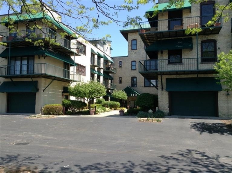 110 Harbor Unit 211