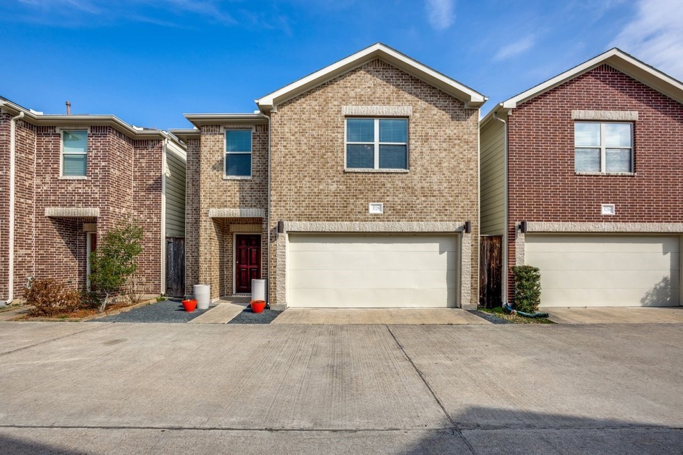 3728 Main Poplar Dr, Houston, TX 77025 - photo 1