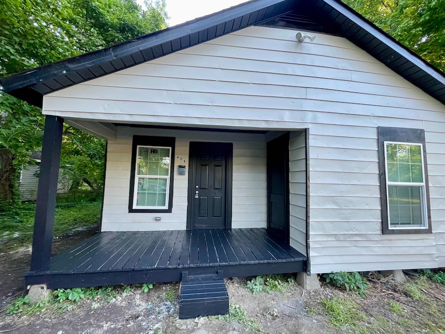 For Rent $1,100/month • Co-Listing Agent