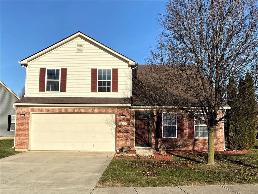 Wonderful value for over 2500 sq.ft. 4 bd/2.5 ba with loft and main floor office/den.  Roof new ('16), A/C- all new internal parts ('17), new furnace ('17), new fence ('18), new water softener ('18) + more!