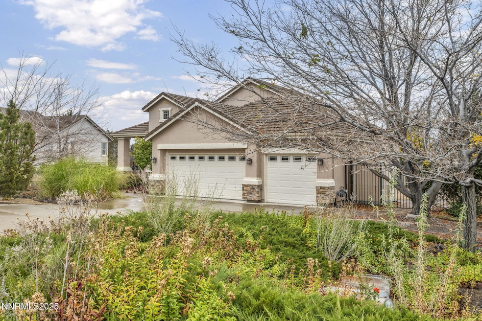 Under Contract $899,900