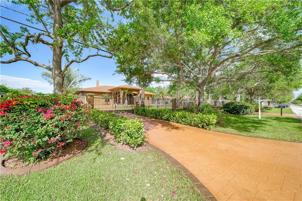 6501 SW 178th Ave, Southwest Ranches, FL 33331 - photo 1