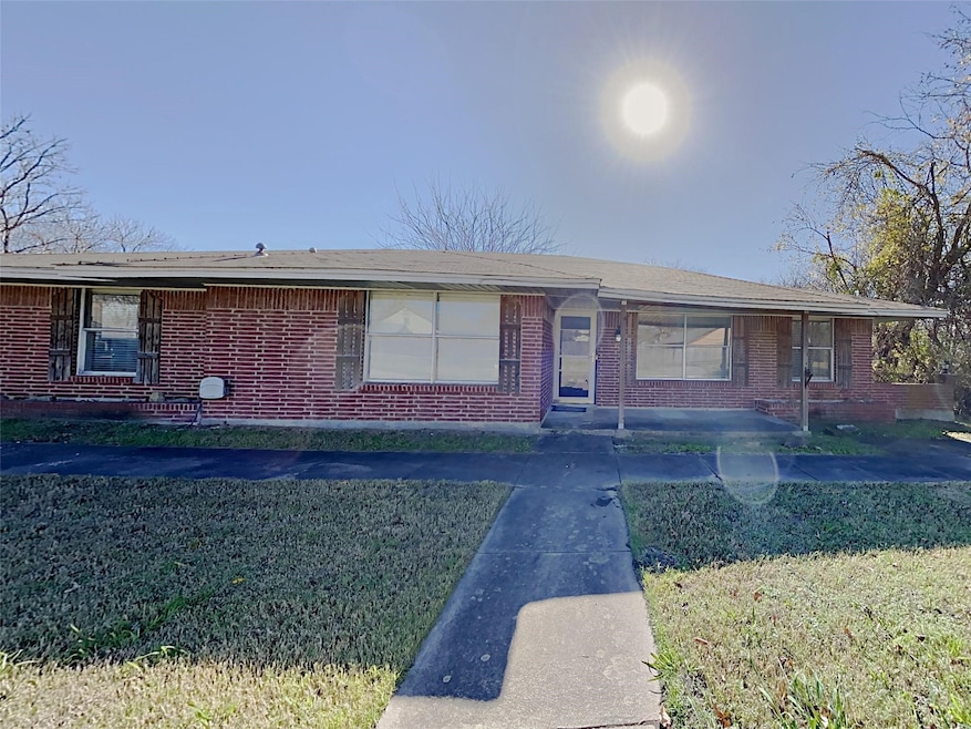 For Rent $1,900/month