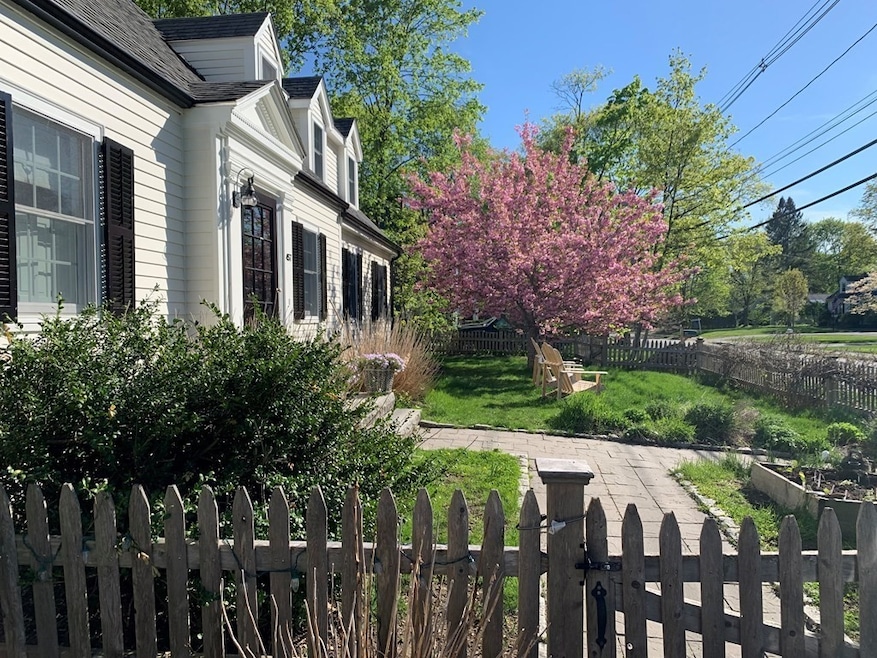 457 Sudbury Rd, Concord, MA 01742 - photo 1