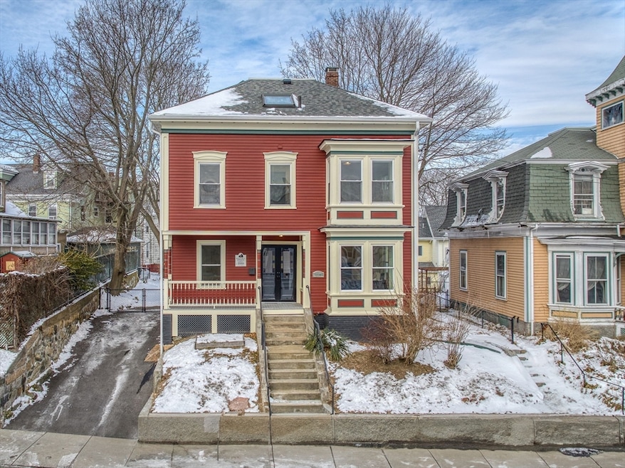 Sold $725,000 • Co-Listing Agent