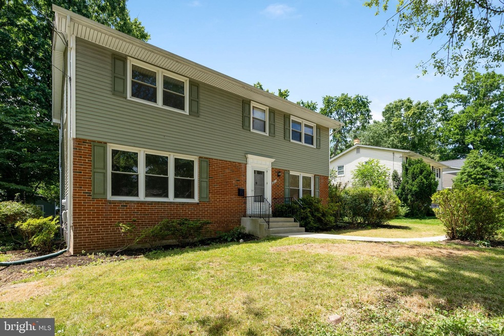 8511 Cottage St, Vienna, VA 22180 - photo 1
