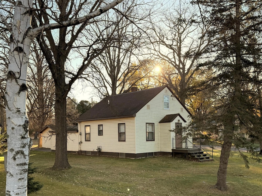 Welcome to 685 Main Street. Isle, MN