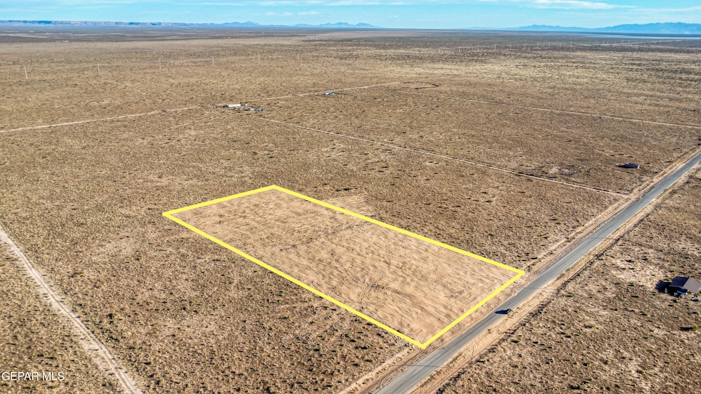 2024 Indian Trail Dr, El Paso, TX 79928 - photo 1