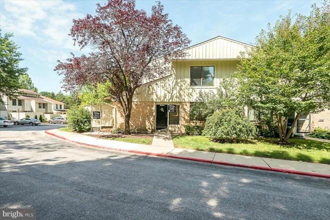 10948 Trotting Ridge Way, Columbia, MD 21044 - photo 1