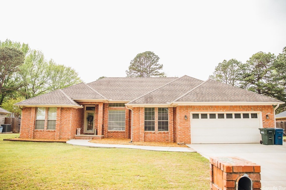 645 Bonnie Ln, Conway, AR 72034 - photo 1