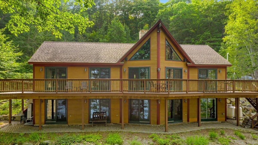 Sold $1,025,000 • Co-Listing Agent