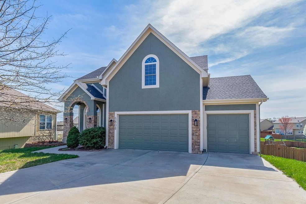 5808 Redbud St, Shawnee, KS 66218 - photo 1