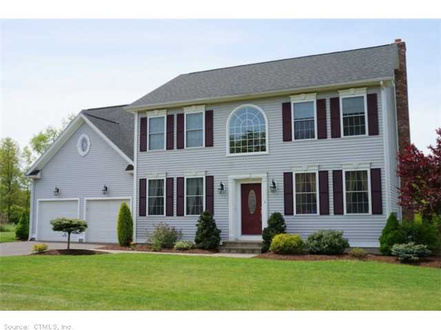7 Saxton Ln, Broad Brook, CT 06016 - photo 1