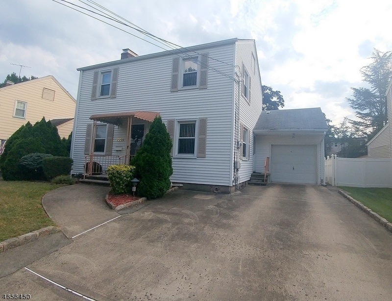 1223 N Stiles St, Linden, NJ 07036 - photo 1
