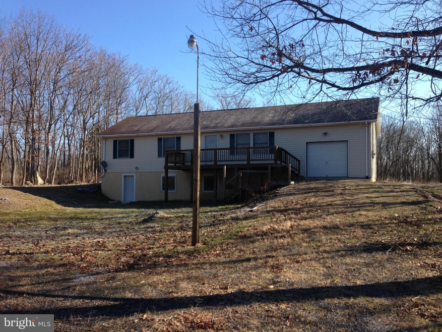 595 Phillips Ln, Bunker Hill, WV 25413 - photo 1