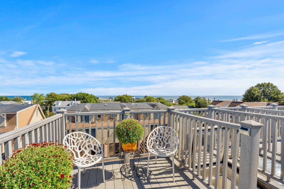 989 Ocean Blvd unit 7, Hampton, NH 03842 - photo 1