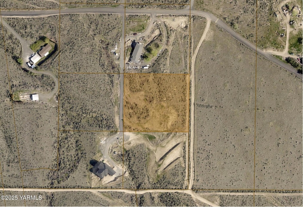 749 Sage Trail Rd, Yakima, WA 98901 - photo 1