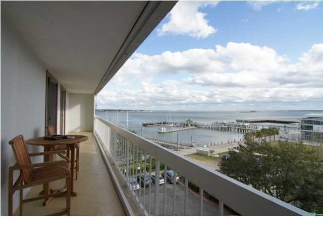 Dockside 4A Harbor Views