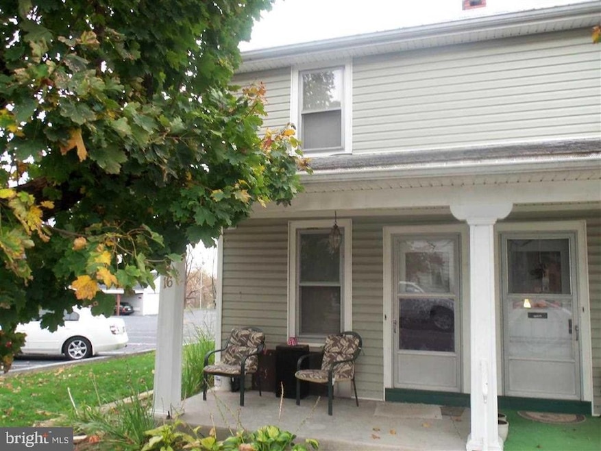 16 W Main St, Hershey, PA 17033 - photo 1