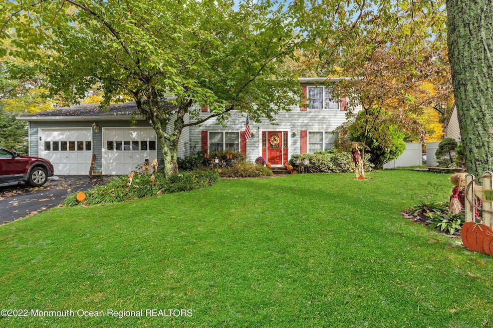 13 Drum Ct, Howell, NJ 07731 - photo 1