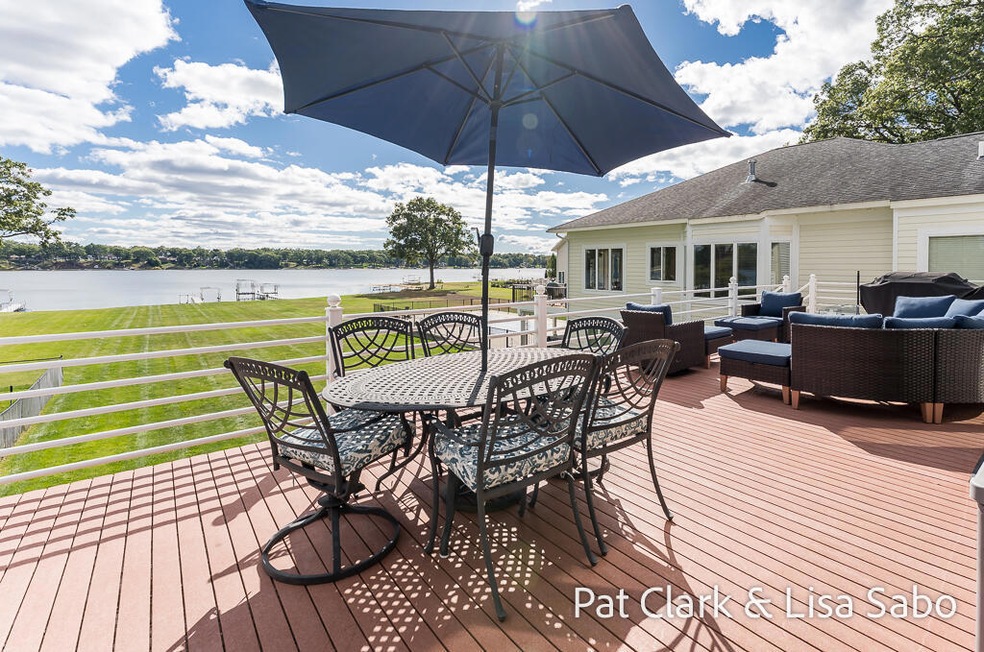 Sold $939,900 • Co-Listing Agent