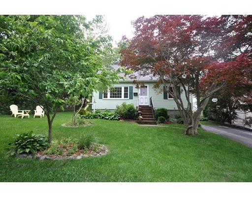 136 Wollaston Ave, Arlington, MA 02476 - photo 1