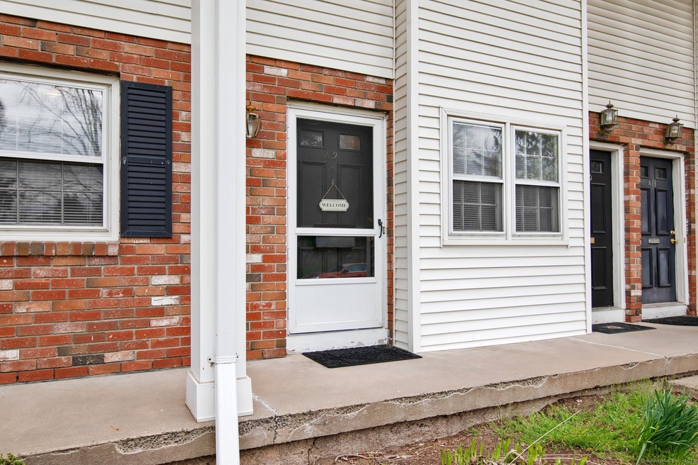 9 Georgetown Dr unit A, Enfield, CT 06082 - photo 1