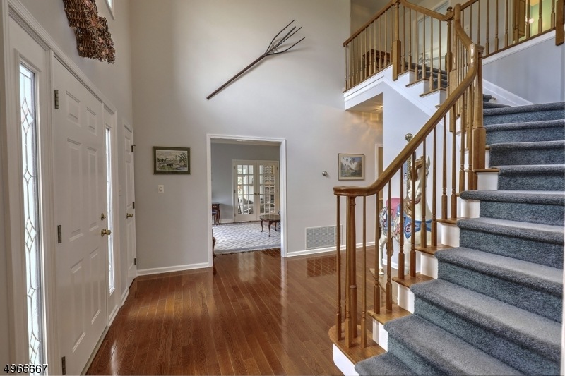 5 Meadow View Rd, Gladstone, NJ 07934 - photo 1