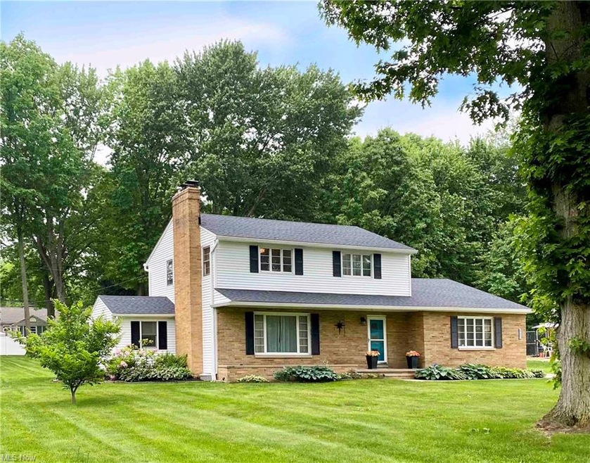 Welcome to 2438 Ridgewood Road in Fairlawn Heights