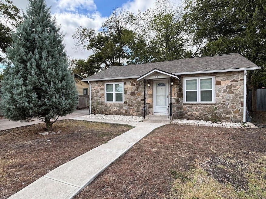 For Rent $1,595/month