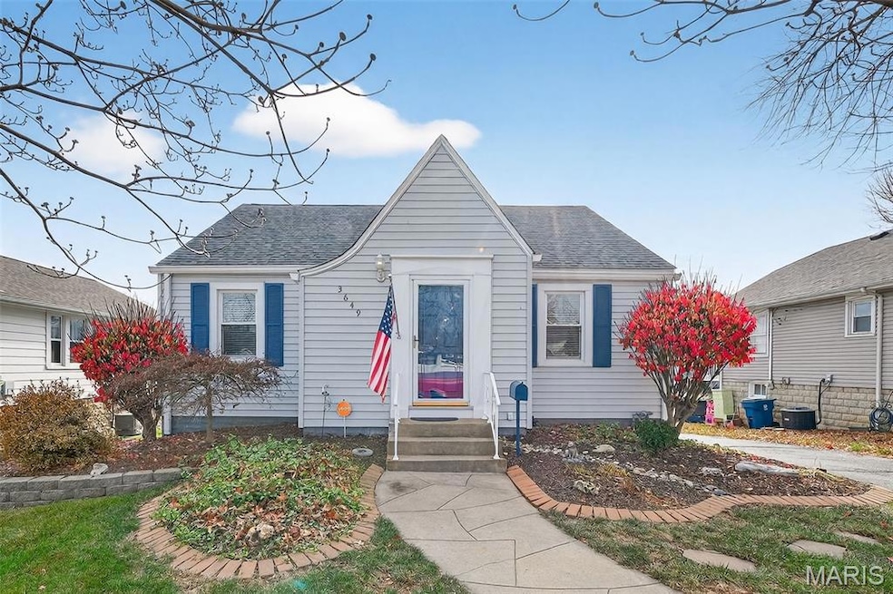 3649 Berkeley Ave, Alton, IL 62002 - photo 1