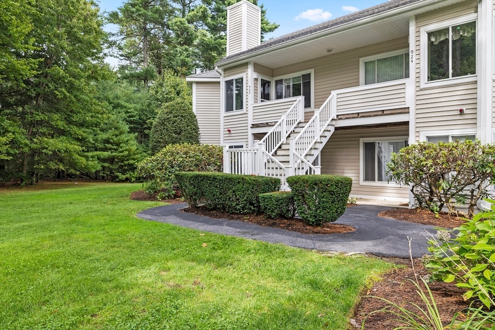 750 Whittenton St unit 922, Taunton, MA 02780 - photo 1