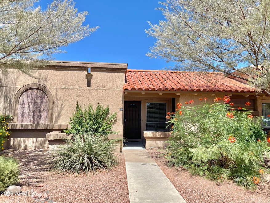 99 N Cooper Rd unit 127, Chandler, AZ 85225 - photo 1