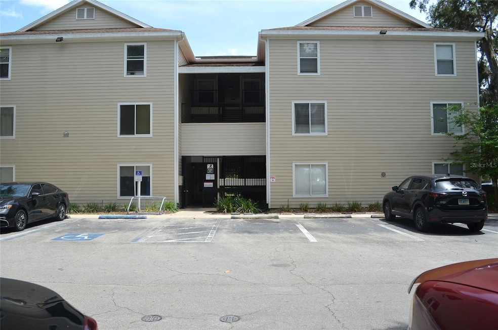 Front BLDG 4