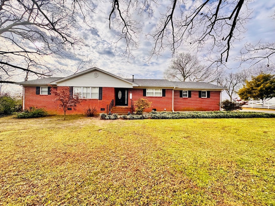 310 Old Paris Rd, Mc Kenzie, TN 38201 - photo 1