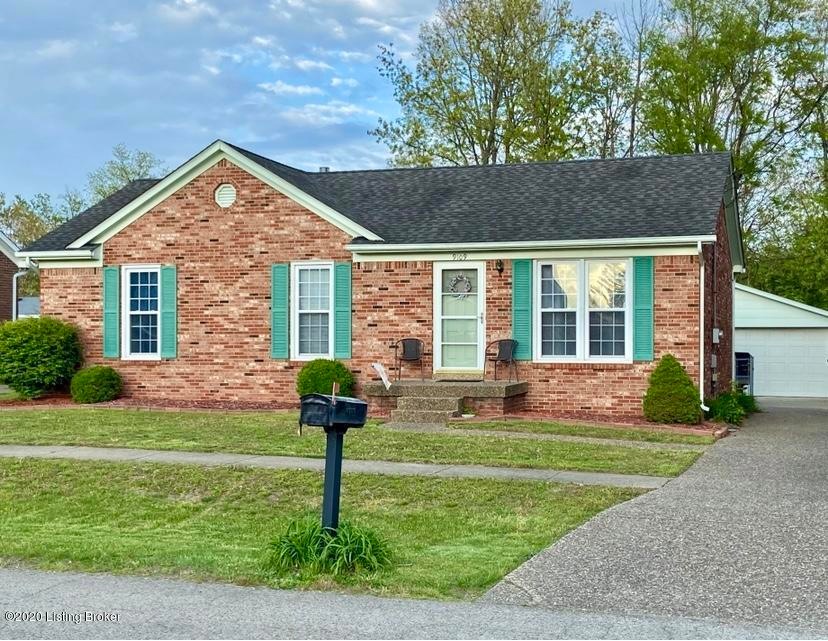 9109 Fairridge Dr, Louisville, KY 40229 - photo 1