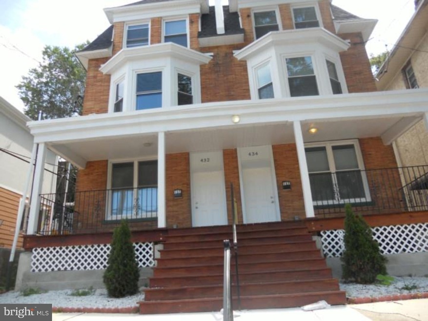 434 W Queen Ln, Philadelphia, PA 19144 - photo 1