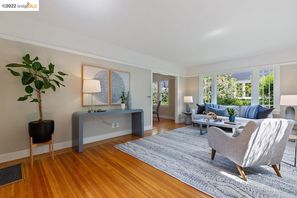 1581 Arch St unit A, Berkeley, CA 94708 - photo 1