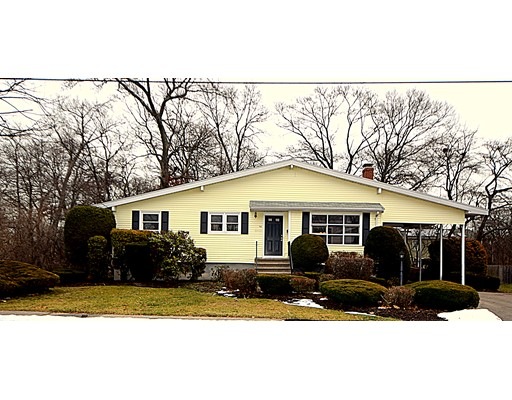 10 Scally Cir, Randolph, MA 02368 - photo 1