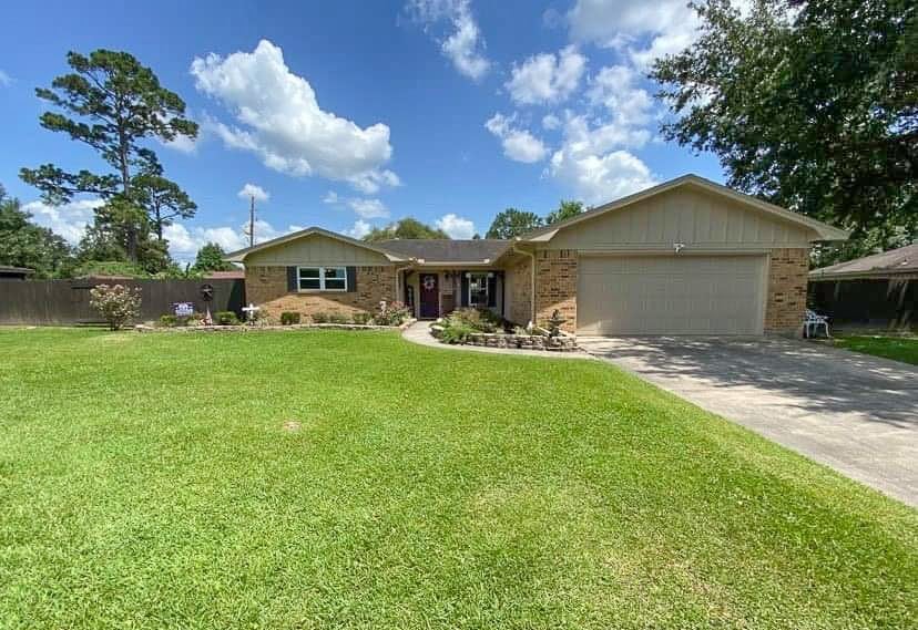 100 Aladdin Dr, Lumberton, TX 77657 - photo 1