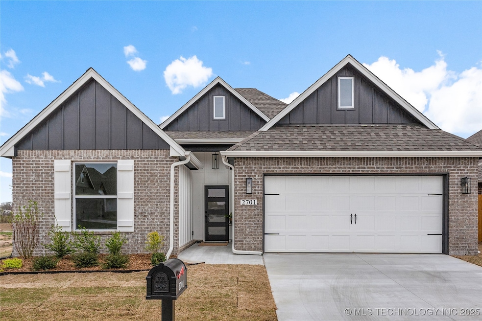 2701 W Madison St, Broken Arrow, OK 74012 - photo 1