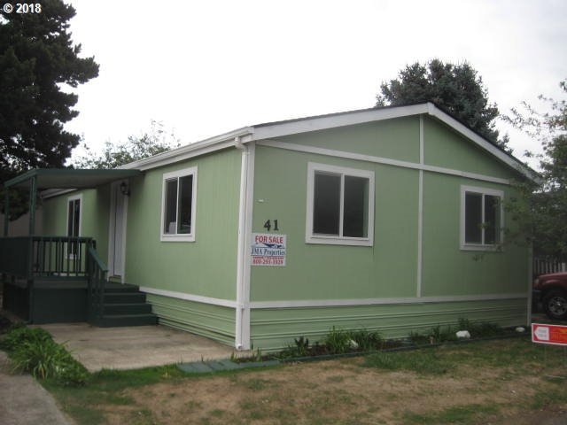 3389 Ash St unit 41, Hubbard, OR 97032 - photo 1