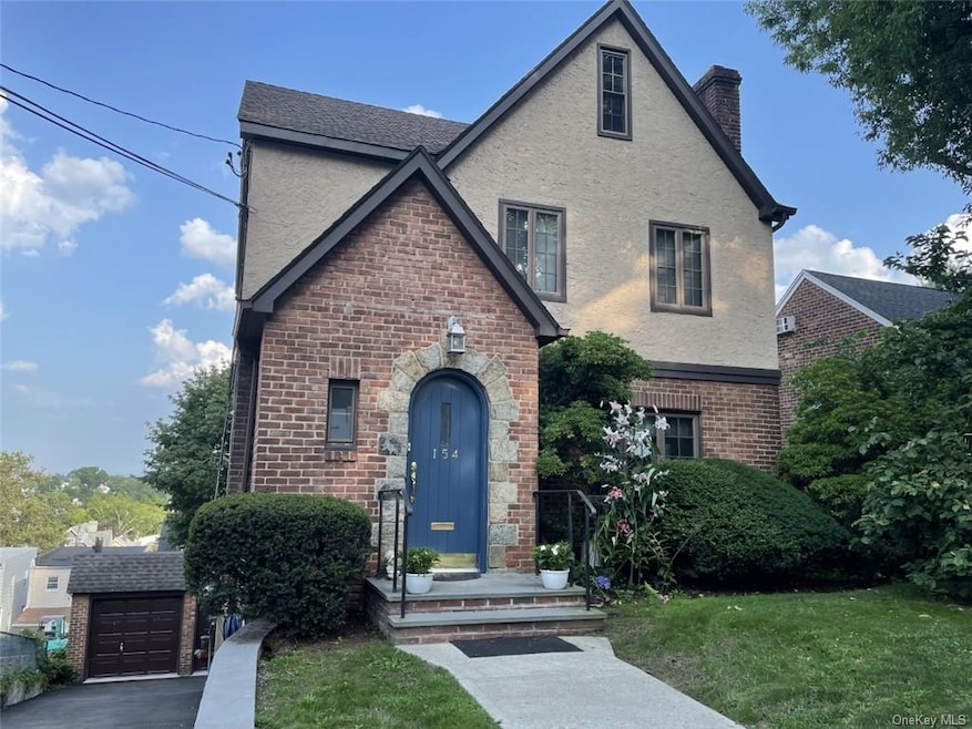 Sold $730,000 • Co-Listing Agent