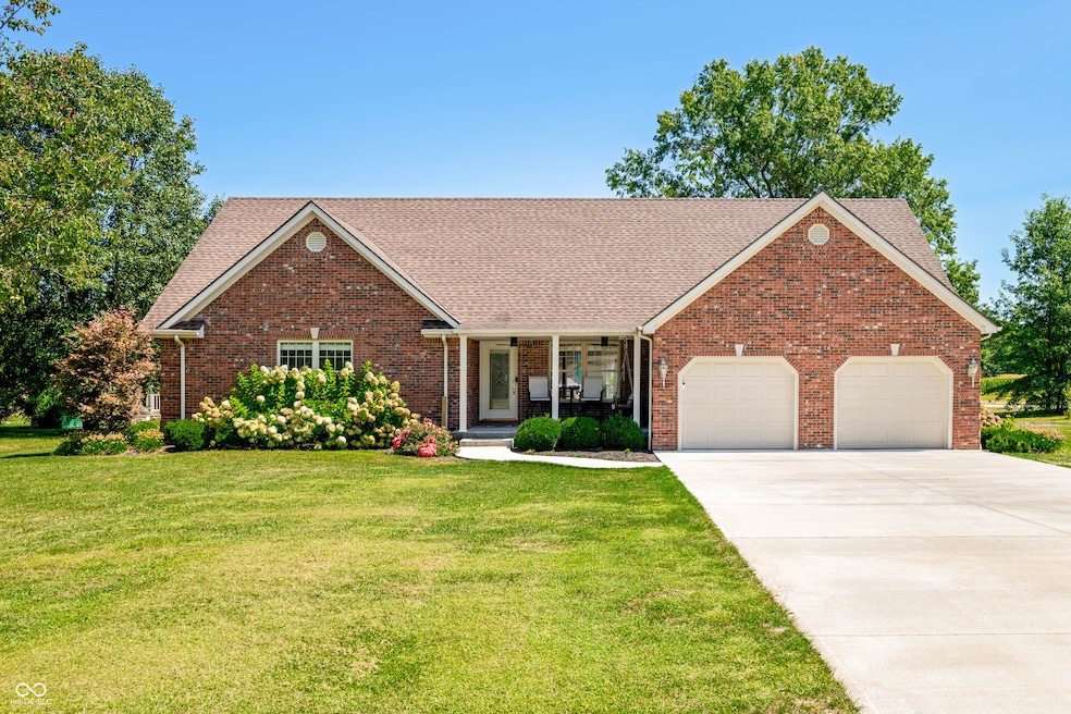 589 Linden Dr, Austin, IN 47102 - photo 1