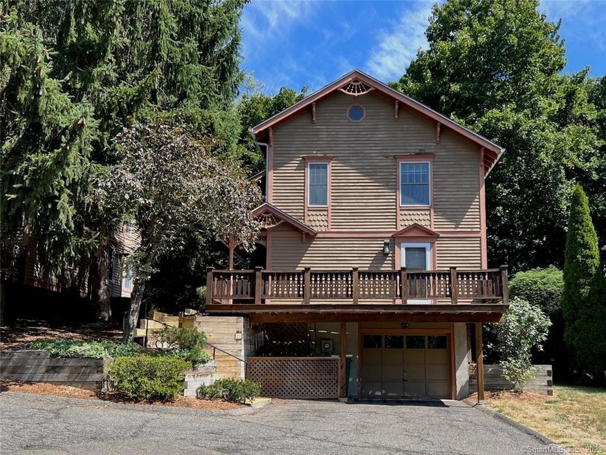 21 Blue Mountain Ridge unit 21, Norwalk, CT 06851 - photo 1