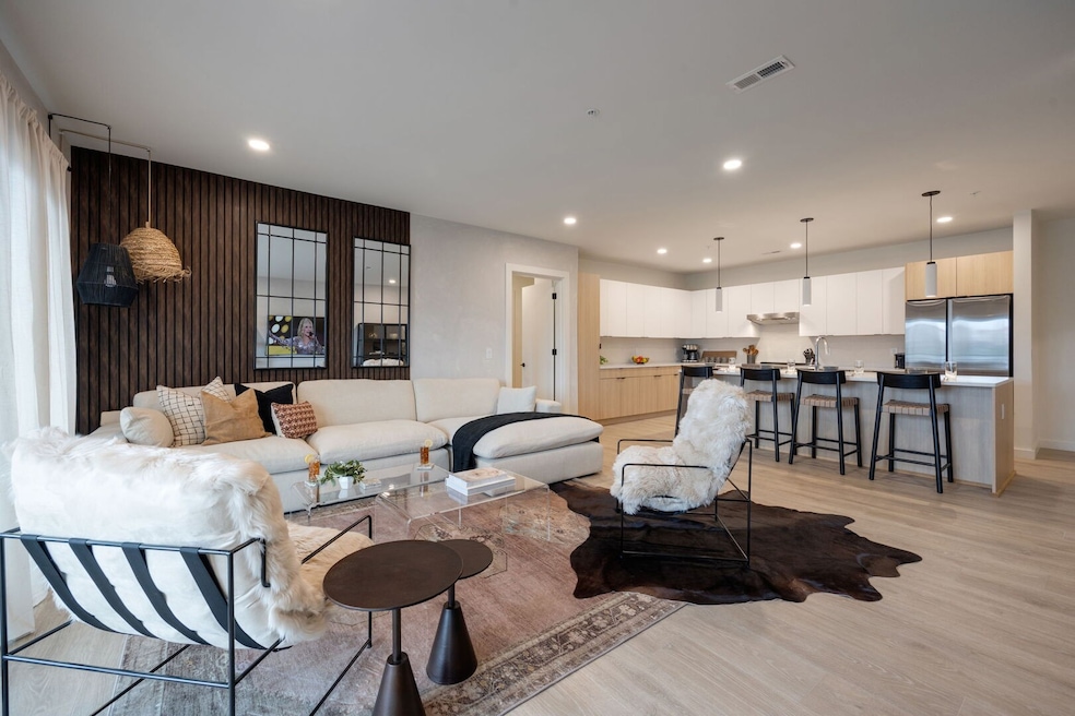 Hyve unit 311, Nashville, TN 37203 - photo 1