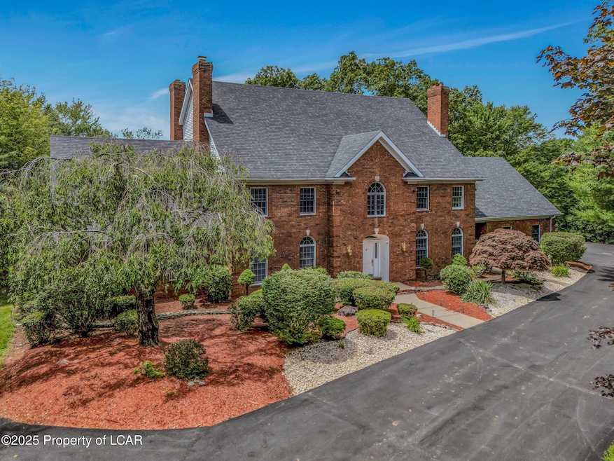 383 S Main Rd, Mountain Top, PA 18707 - photo 1