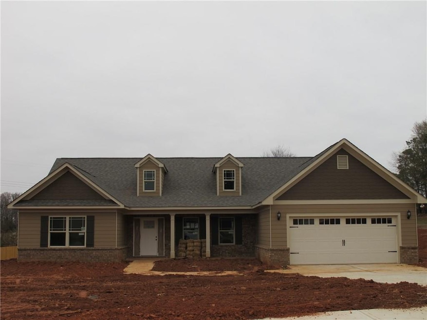 120 Storey Meadows Dr, Jefferson, GA 30549 - photo 1