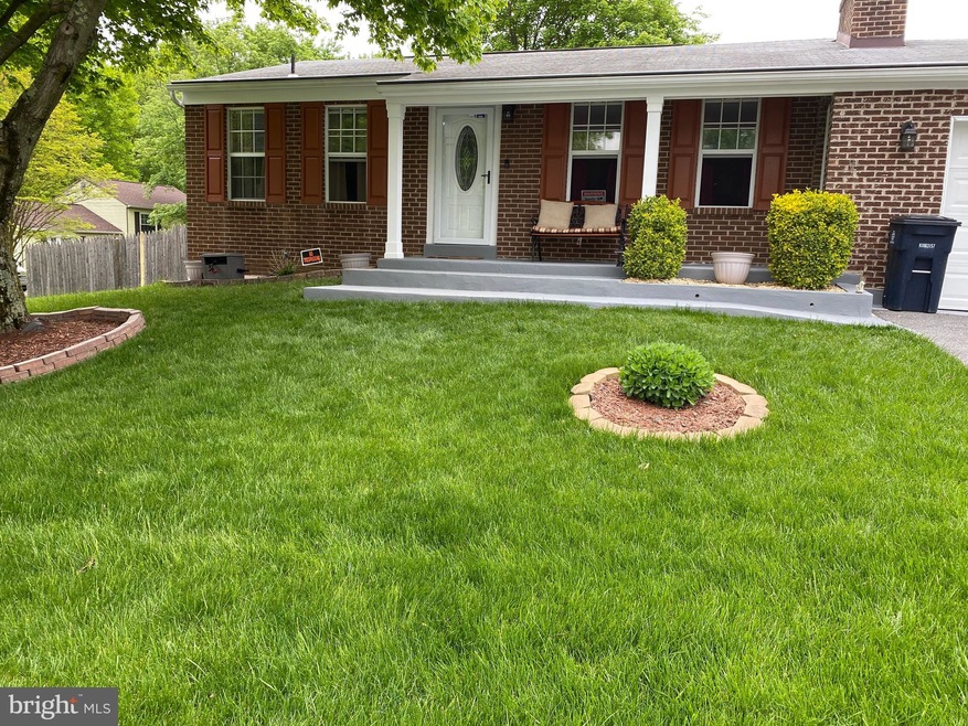 8805 Rosanne Ct, Clinton, MD 20735 - photo 1